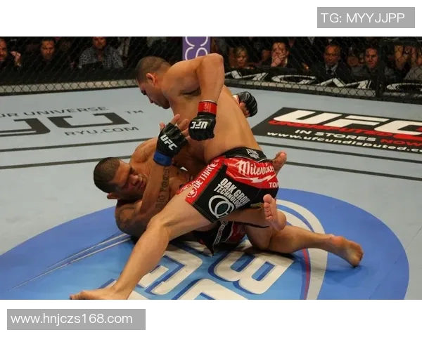 UFC大布与凯恩激战在即谁将成为新的重量级冠军之争